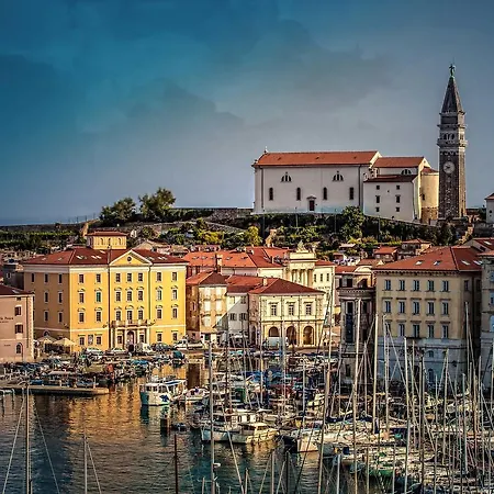 Hisa Oliva Vikendica Piran